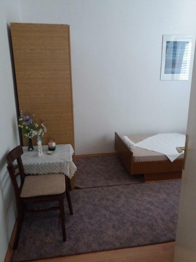 Apartman Nona Povljana Exteriör bild